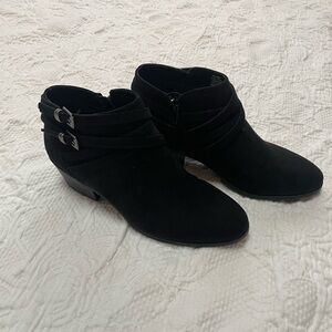 Style & Co. ankle boots